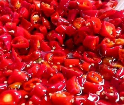 Red Jalapeño (Pickled)